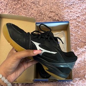 cyclone speed 2 volleyball shoes, very worn, black and tan, with box